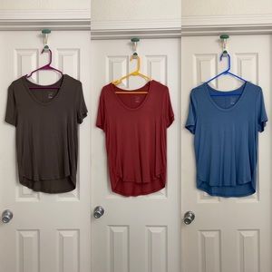 Bundle Women’s U neck T-shirt